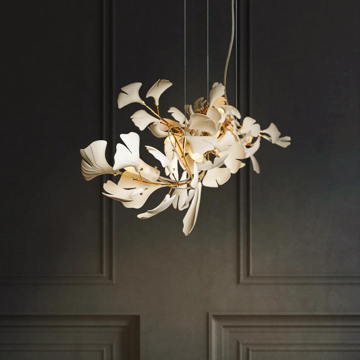 Gingko Chandelier G USE White and Gold