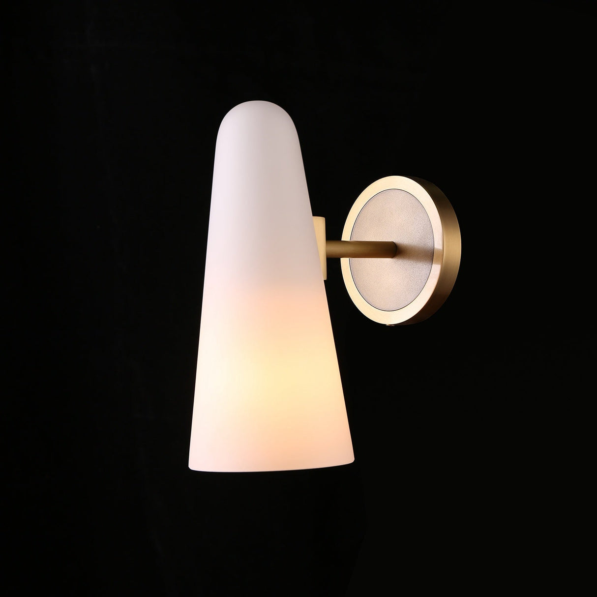 White Ceramics Single Shade Wall Sconce